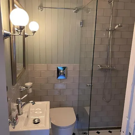 Apartment 2. Etg I Dampskipsbrygga, Havn